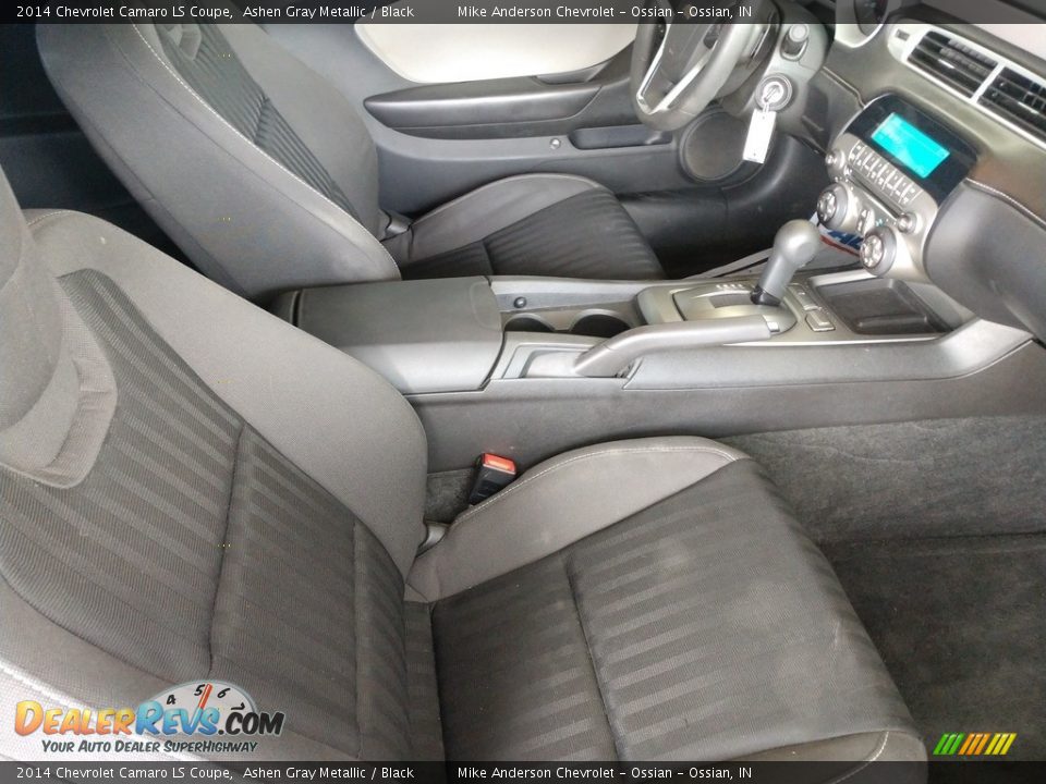 2014 Chevrolet Camaro LS Coupe Ashen Gray Metallic / Black Photo #16