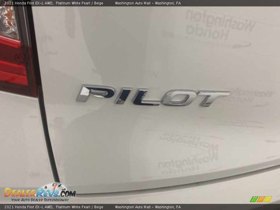 2021 Honda Pilot EX-L AWD Platinum White Pearl / Beige Photo #5