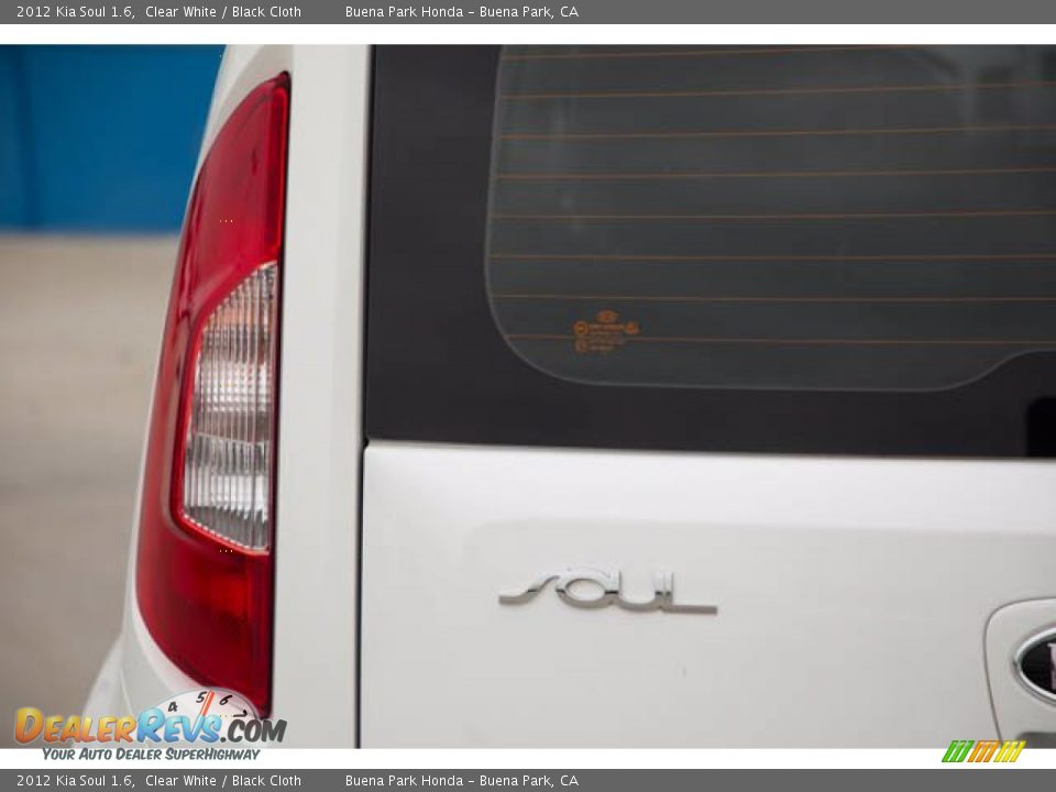 2012 Kia Soul 1.6 Clear White / Black Cloth Photo #12