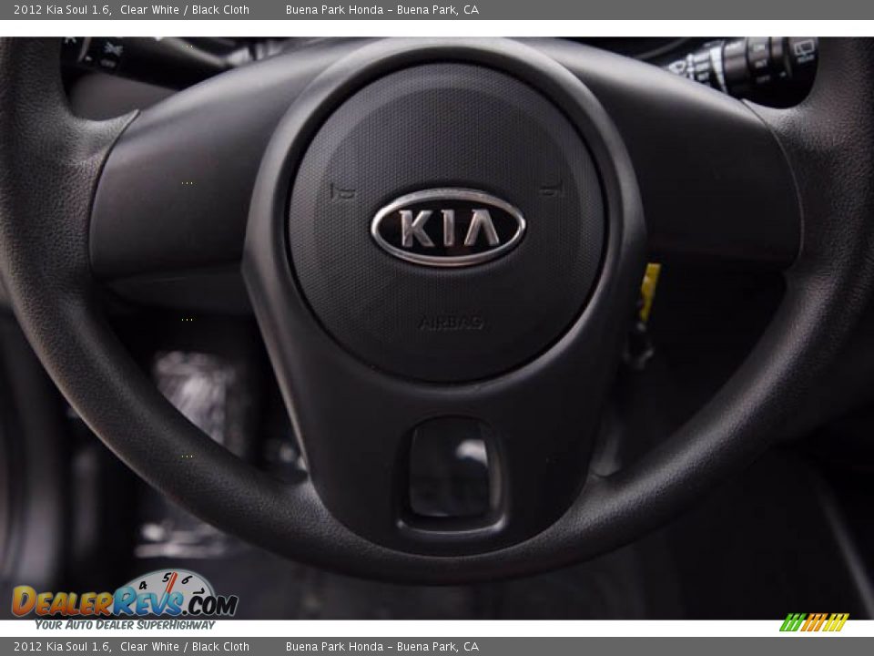 2012 Kia Soul 1.6 Clear White / Black Cloth Photo #15