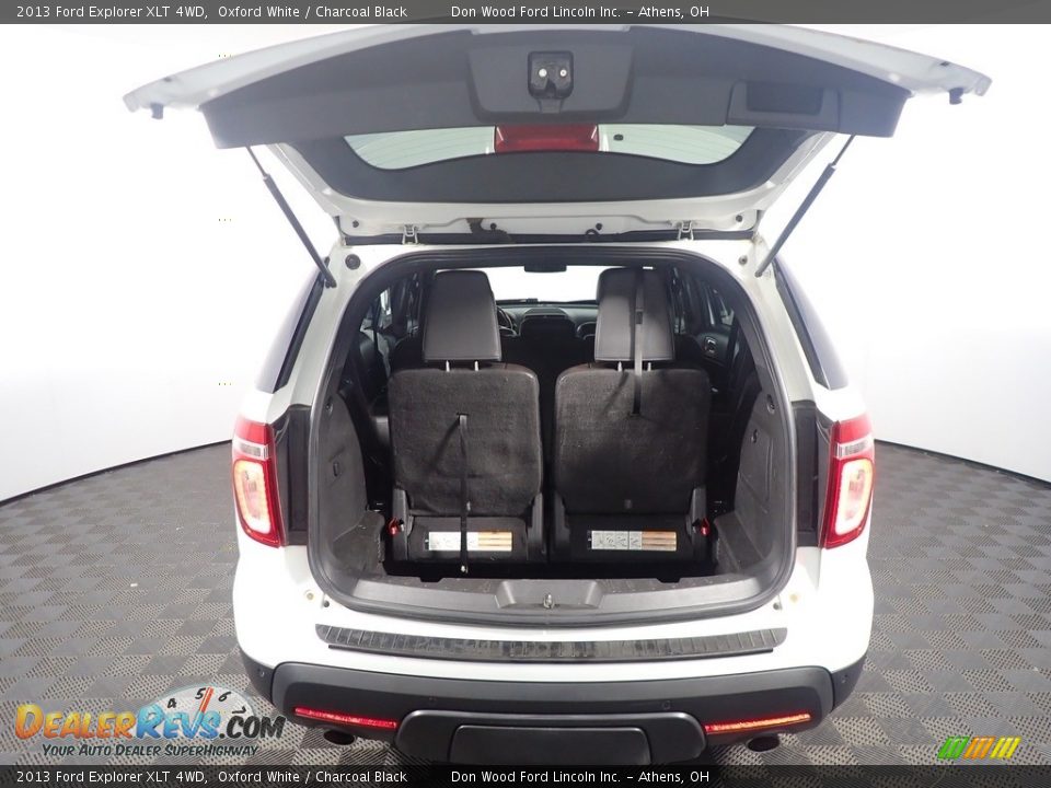 2013 Ford Explorer XLT 4WD Oxford White / Charcoal Black Photo #15
