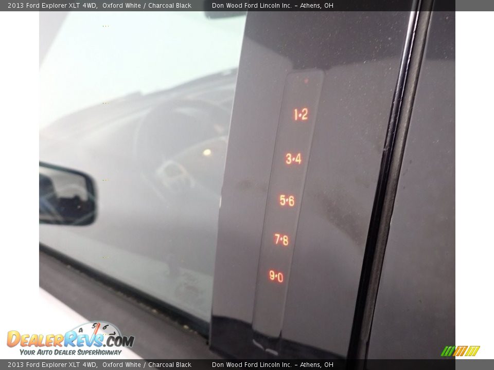2013 Ford Explorer XLT 4WD Oxford White / Charcoal Black Photo #21