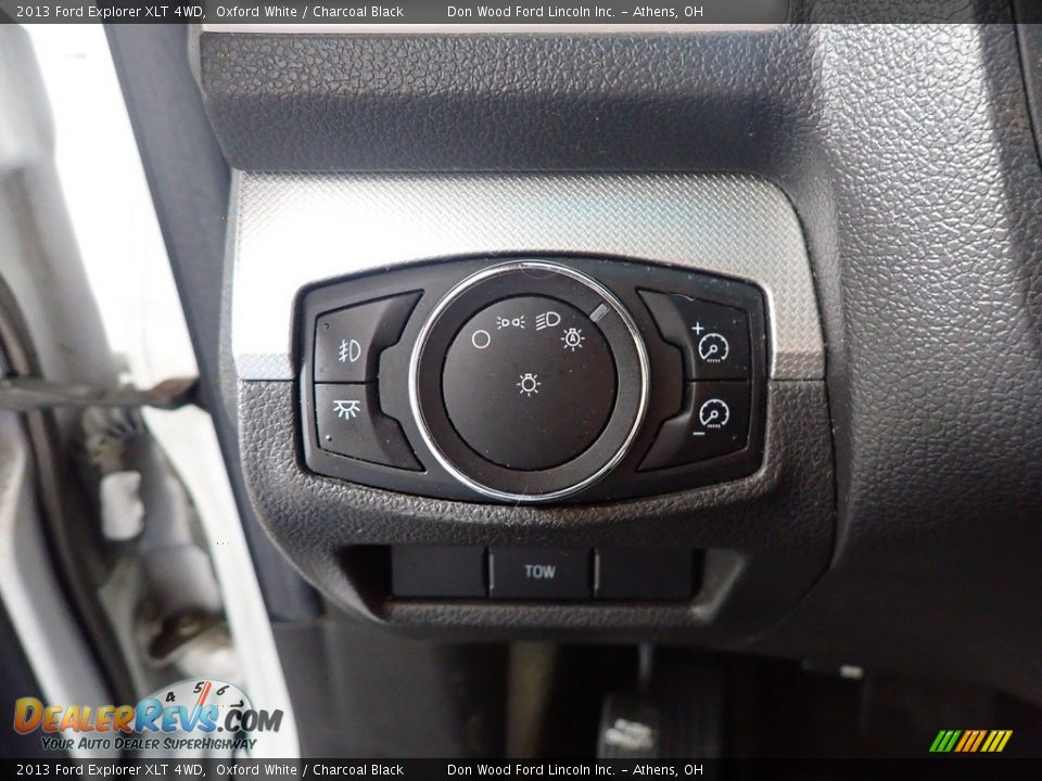 2013 Ford Explorer XLT 4WD Oxford White / Charcoal Black Photo #33