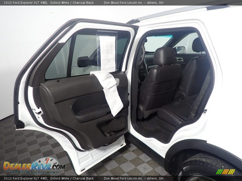 2013 Ford Explorer XLT 4WD Oxford White / Charcoal Black Photo #36