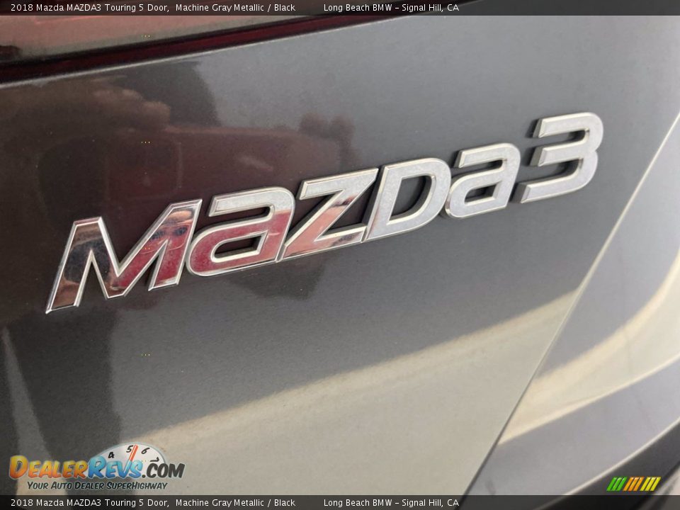 2018 Mazda MAZDA3 Touring 5 Door Machine Gray Metallic / Black Photo #11