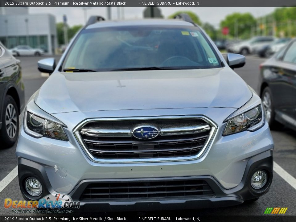 2019 Subaru Outback 2.5i Premium Ice Silver Metallic / Slate Black Photo #2