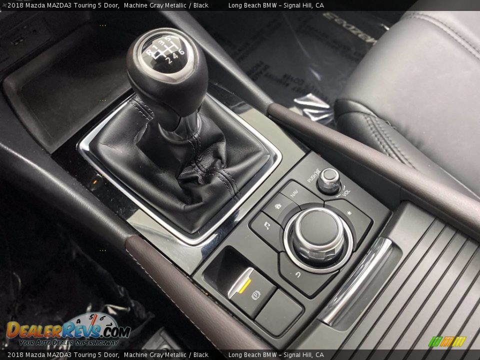 2018 Mazda MAZDA3 Touring 5 Door Machine Gray Metallic / Black Photo #26