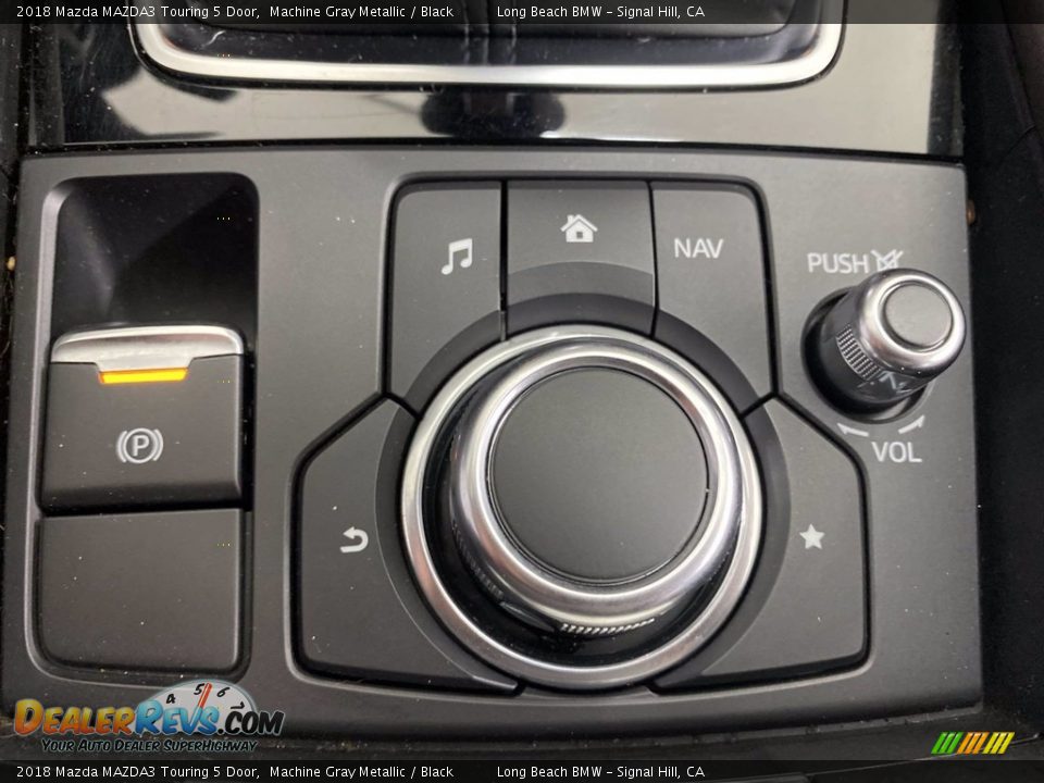 2018 Mazda MAZDA3 Touring 5 Door Machine Gray Metallic / Black Photo #27