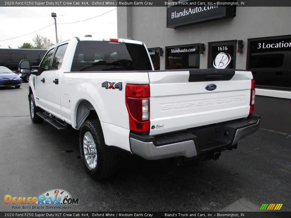 2020 Ford F250 Super Duty XLT Crew Cab 4x4 Oxford White / Medium Earth Gray Photo #3