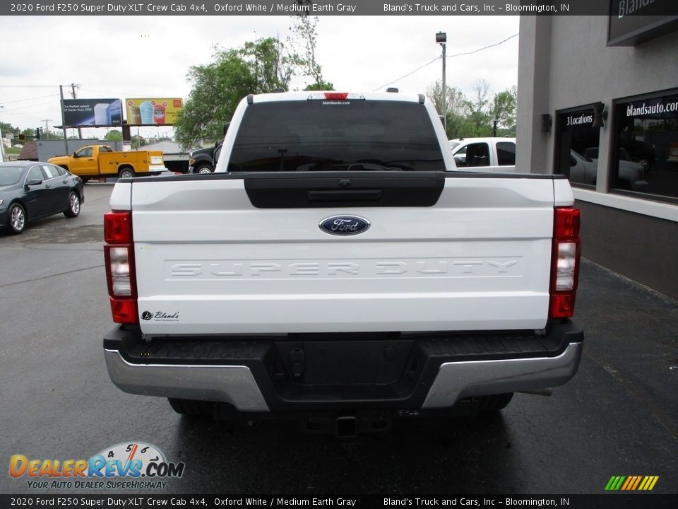 2020 Ford F250 Super Duty XLT Crew Cab 4x4 Oxford White / Medium Earth Gray Photo #35