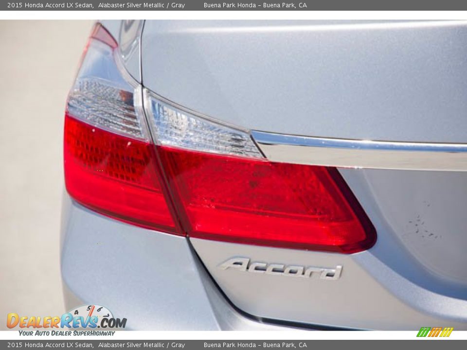 2015 Honda Accord LX Sedan Alabaster Silver Metallic / Gray Photo #12