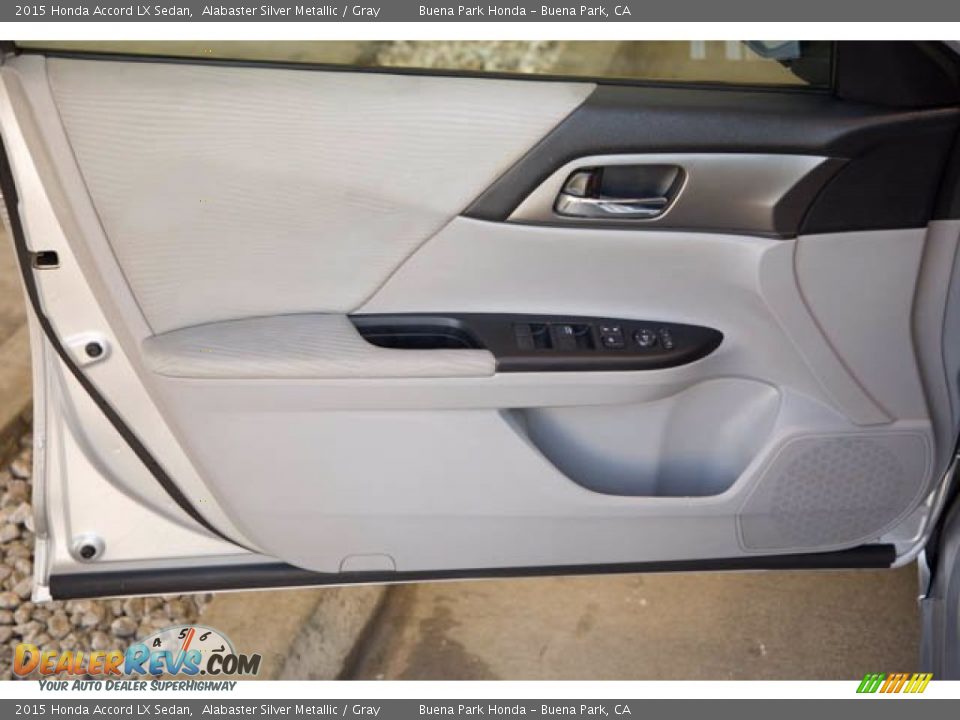 2015 Honda Accord LX Sedan Alabaster Silver Metallic / Gray Photo #26