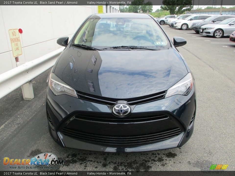 2017 Toyota Corolla LE Black Sand Pearl / Almond Photo #8