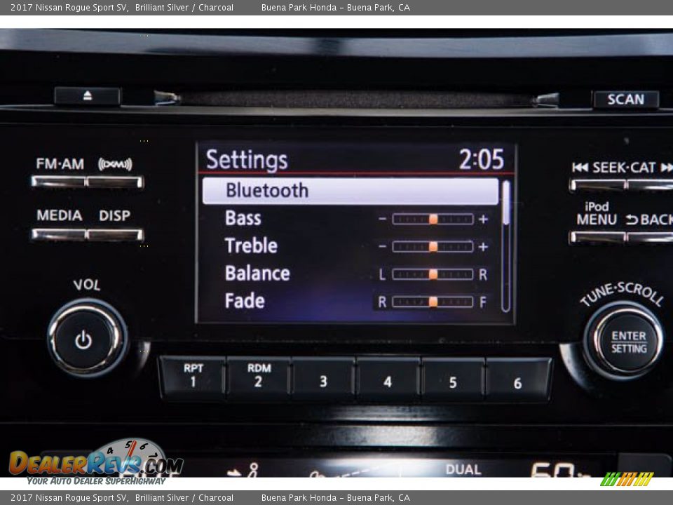 Controls of 2017 Nissan Rogue Sport SV Photo #27