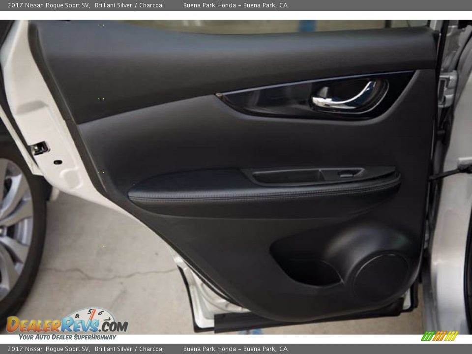 Door Panel of 2017 Nissan Rogue Sport SV Photo #32