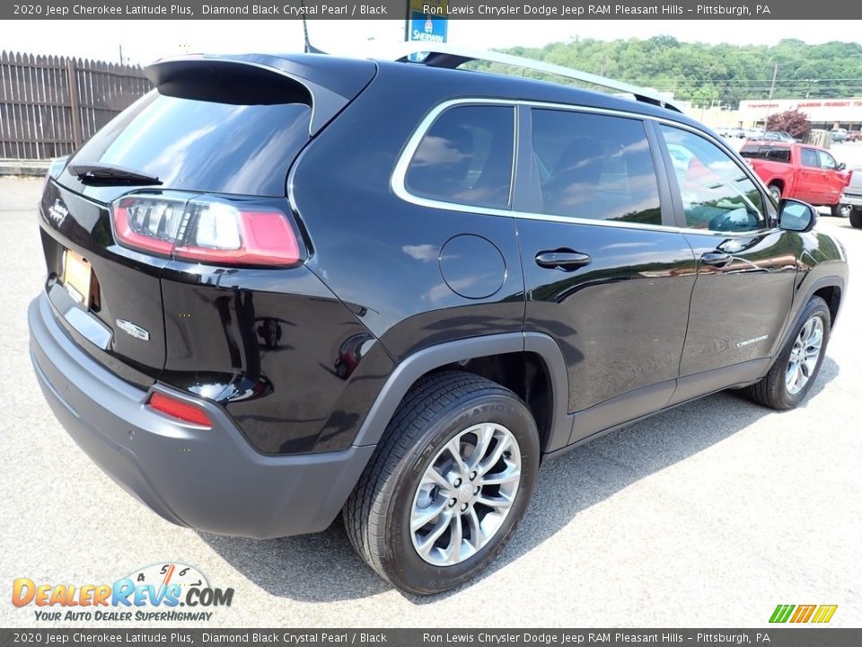 2020 Jeep Cherokee Latitude Plus Diamond Black Crystal Pearl / Black Photo #6