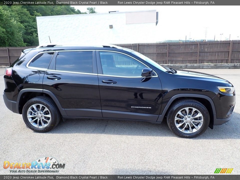 2020 Jeep Cherokee Latitude Plus Diamond Black Crystal Pearl / Black Photo #7