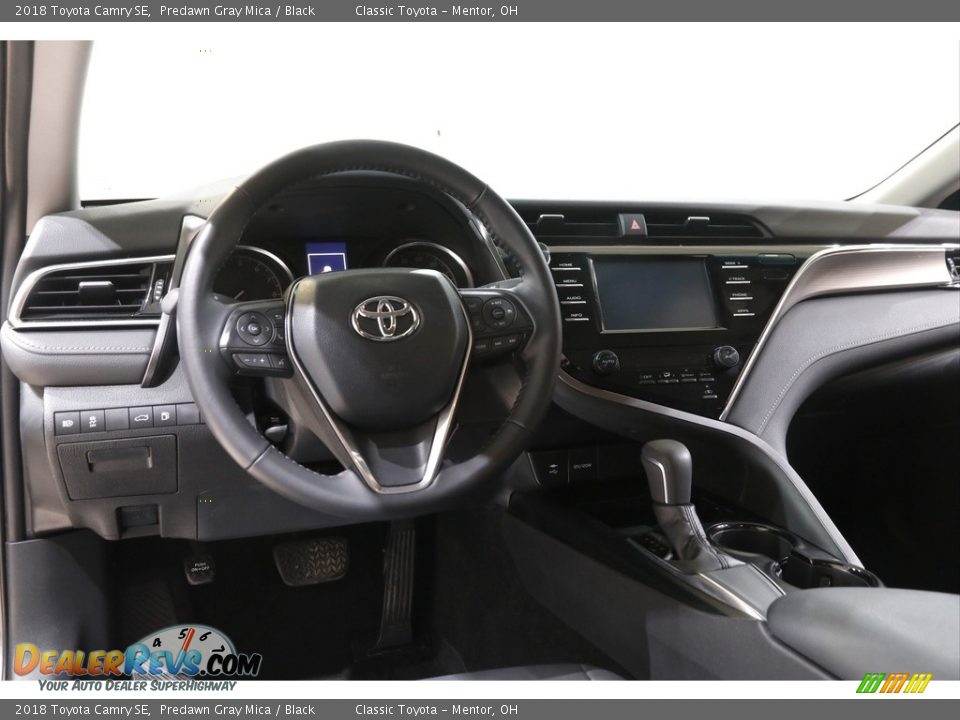 2018 Toyota Camry SE Predawn Gray Mica / Black Photo #6