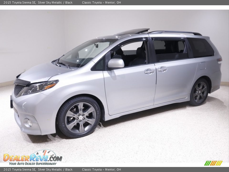 2015 Toyota Sienna SE Silver Sky Metallic / Black Photo #3