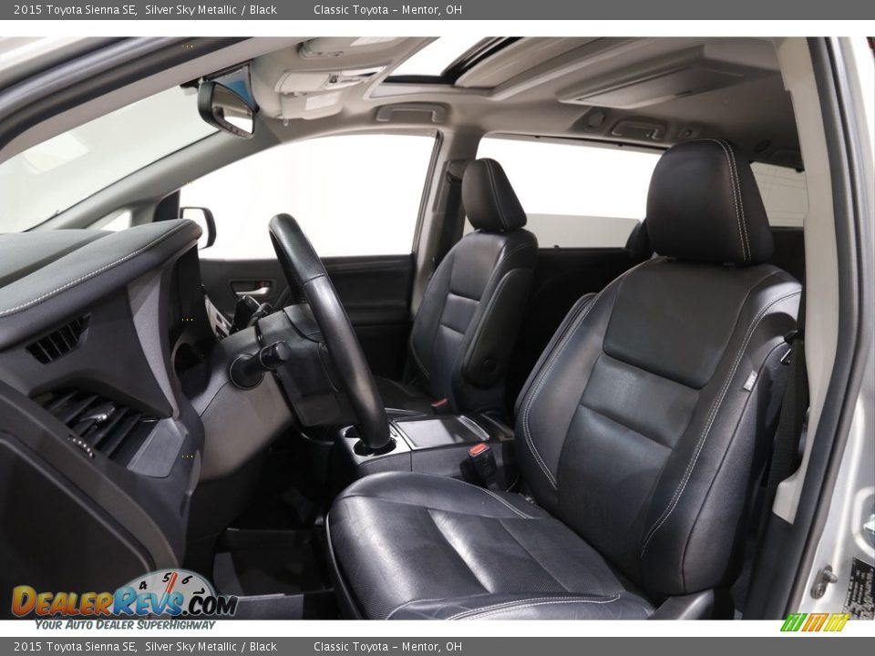 2015 Toyota Sienna SE Silver Sky Metallic / Black Photo #5