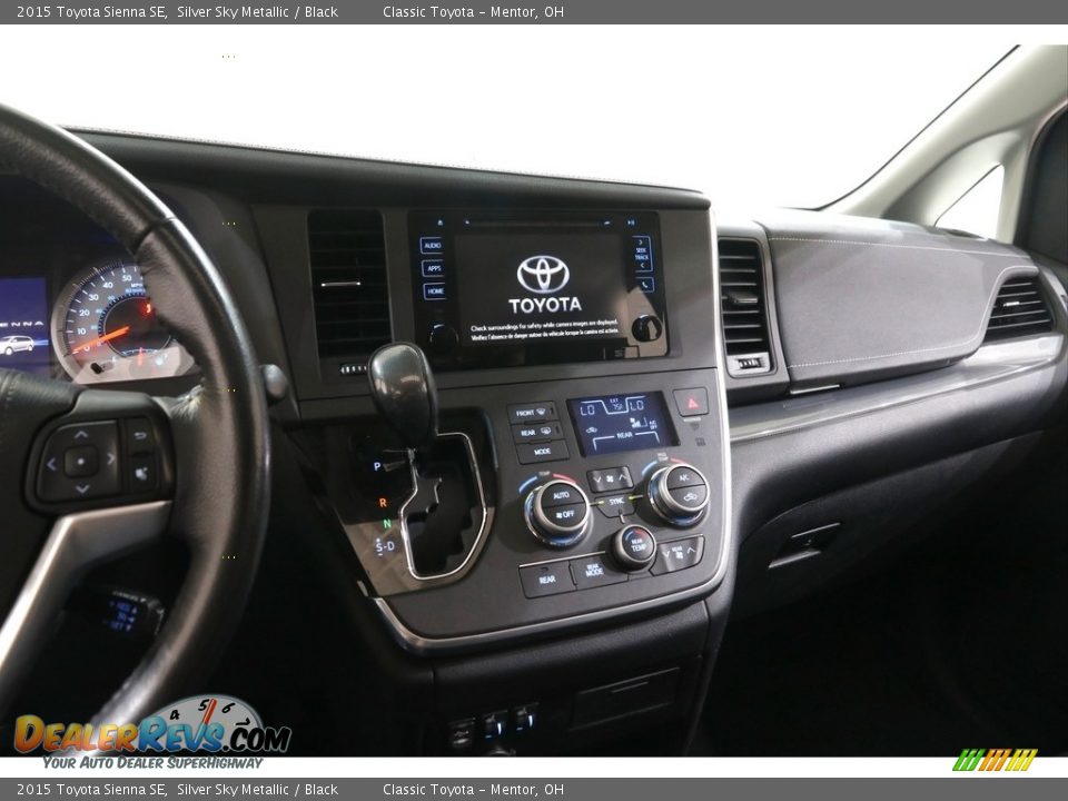 2015 Toyota Sienna SE Silver Sky Metallic / Black Photo #9