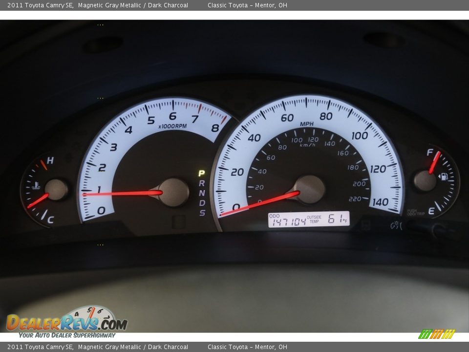 2011 Toyota Camry SE Magnetic Gray Metallic / Dark Charcoal Photo #8