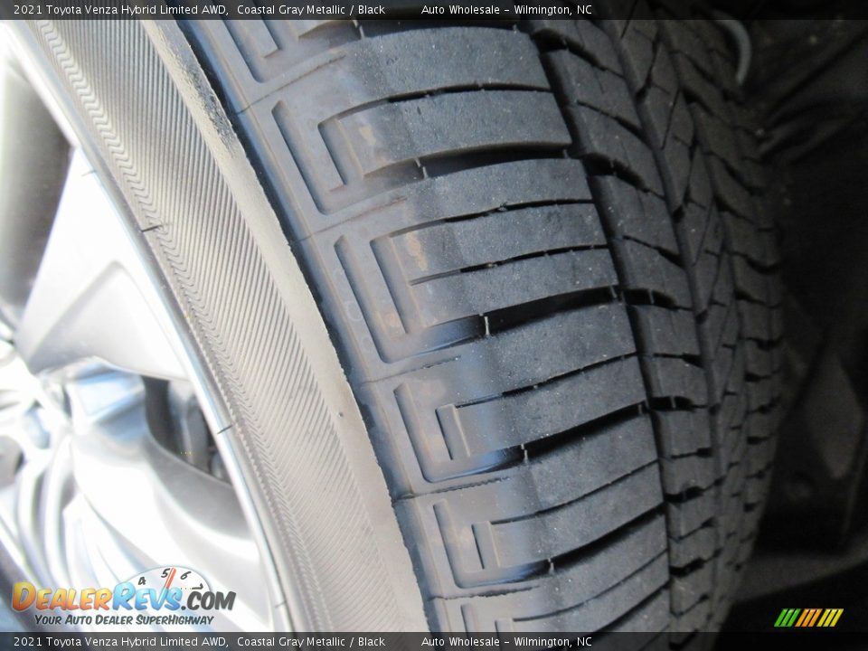 2021 Toyota Venza Hybrid Limited AWD Coastal Gray Metallic / Black Photo #8