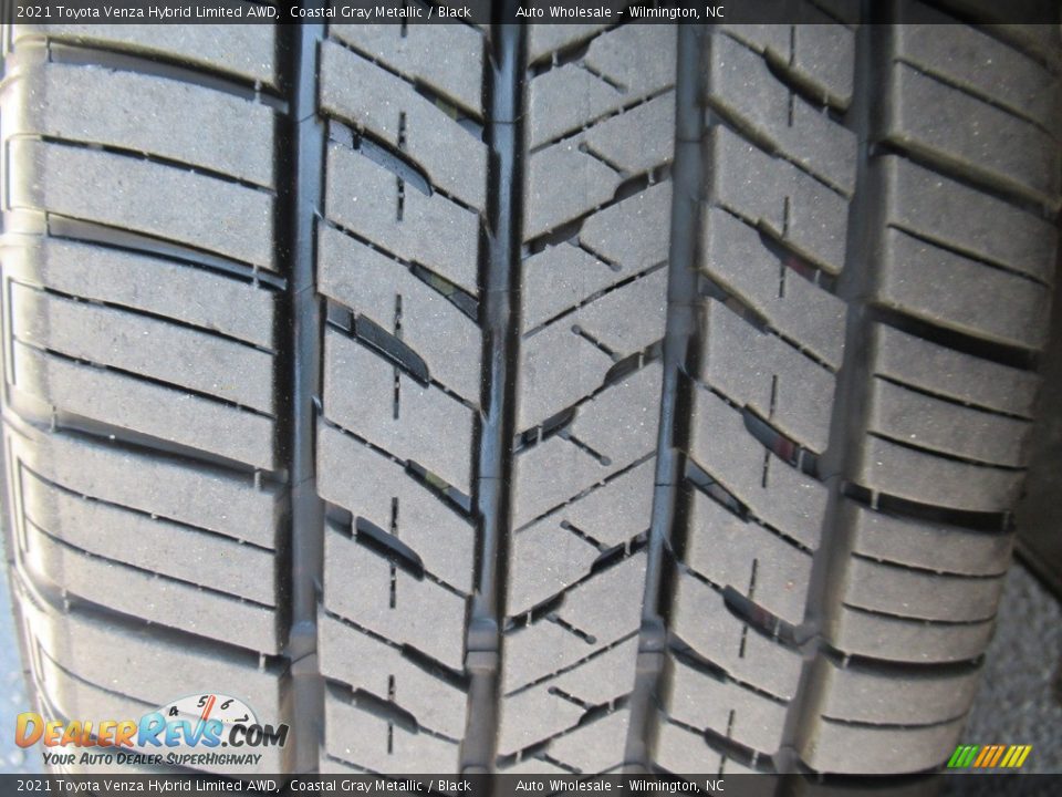 2021 Toyota Venza Hybrid Limited AWD Coastal Gray Metallic / Black Photo #10