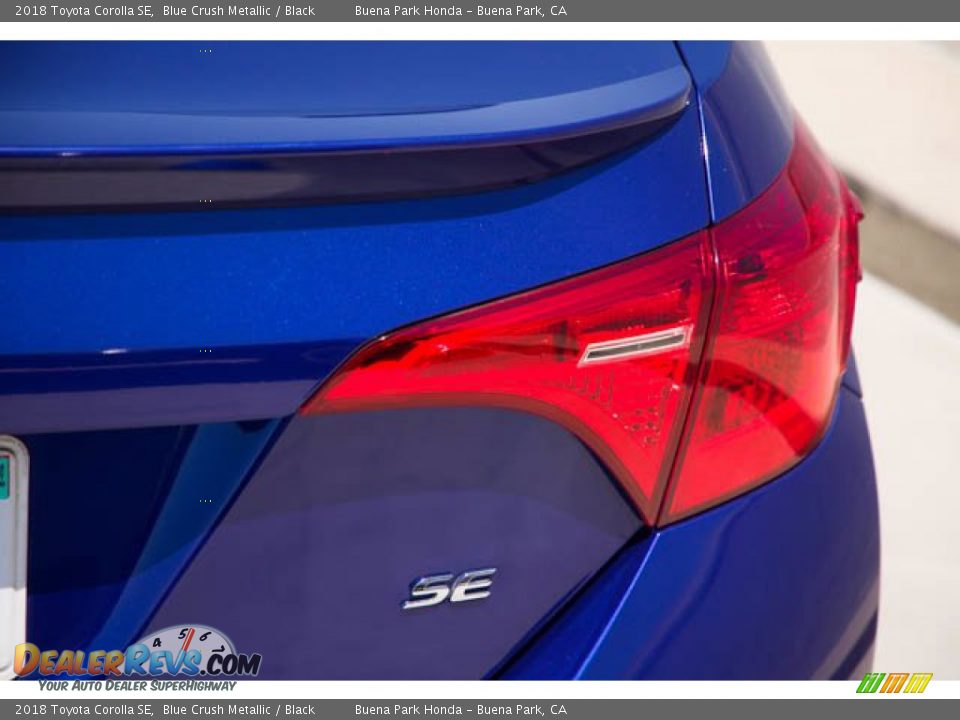 2018 Toyota Corolla SE Blue Crush Metallic / Black Photo #11