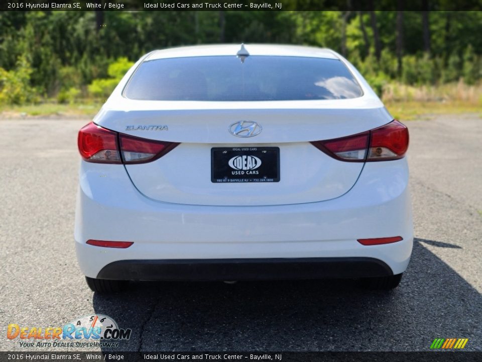 2016 Hyundai Elantra SE White / Beige Photo #4