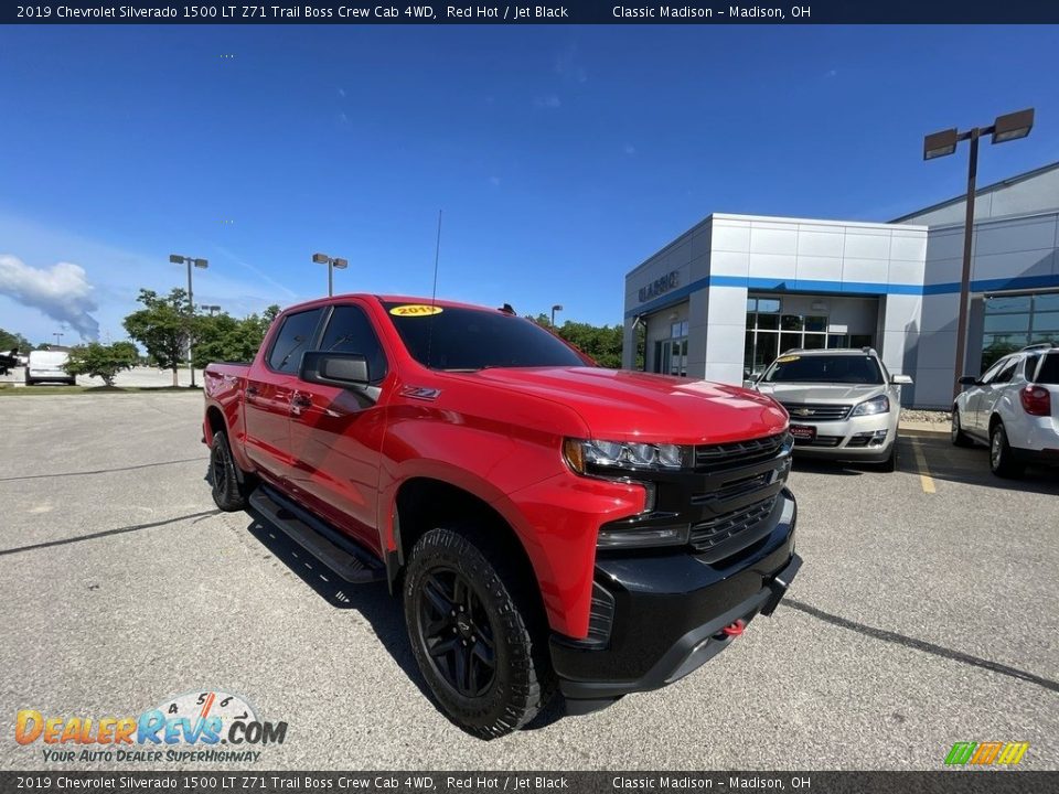 2019 Chevrolet Silverado 1500 LT Z71 Trail Boss Crew Cab 4WD Red Hot / Jet Black Photo #1