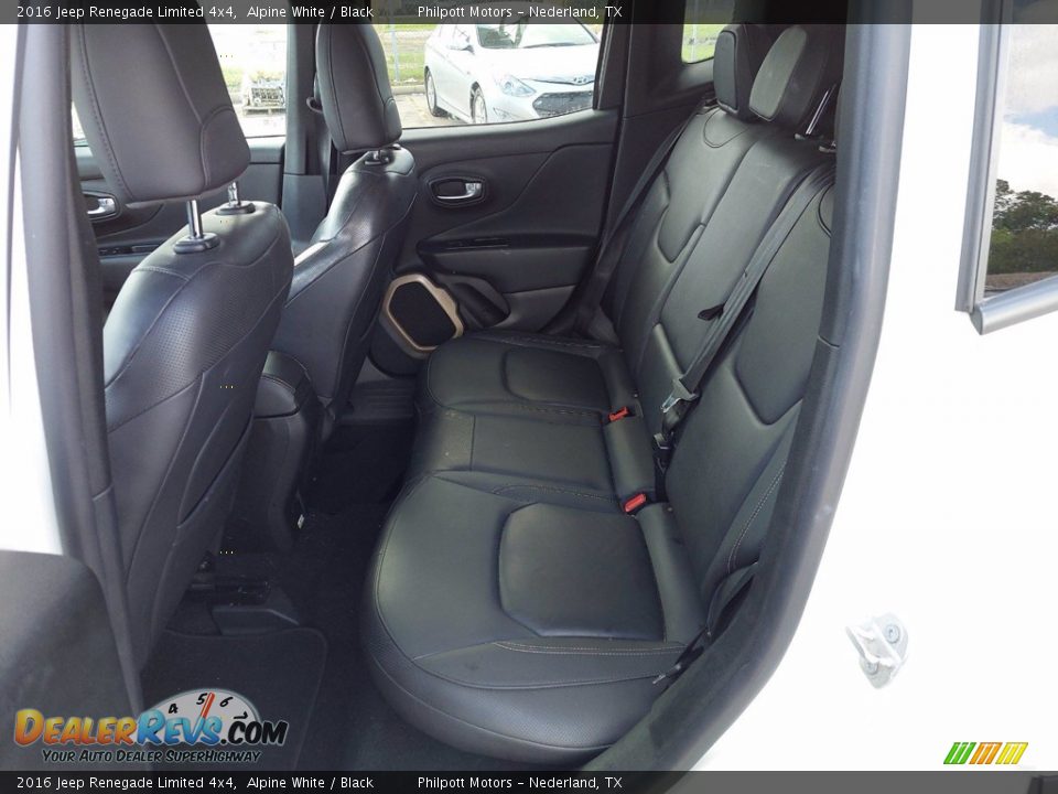 2016 Jeep Renegade Limited 4x4 Alpine White / Black Photo #6