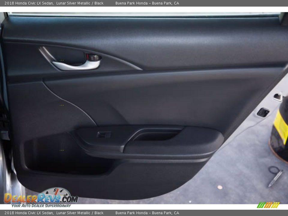 2018 Honda Civic LX Sedan Lunar Silver Metallic / Black Photo #32