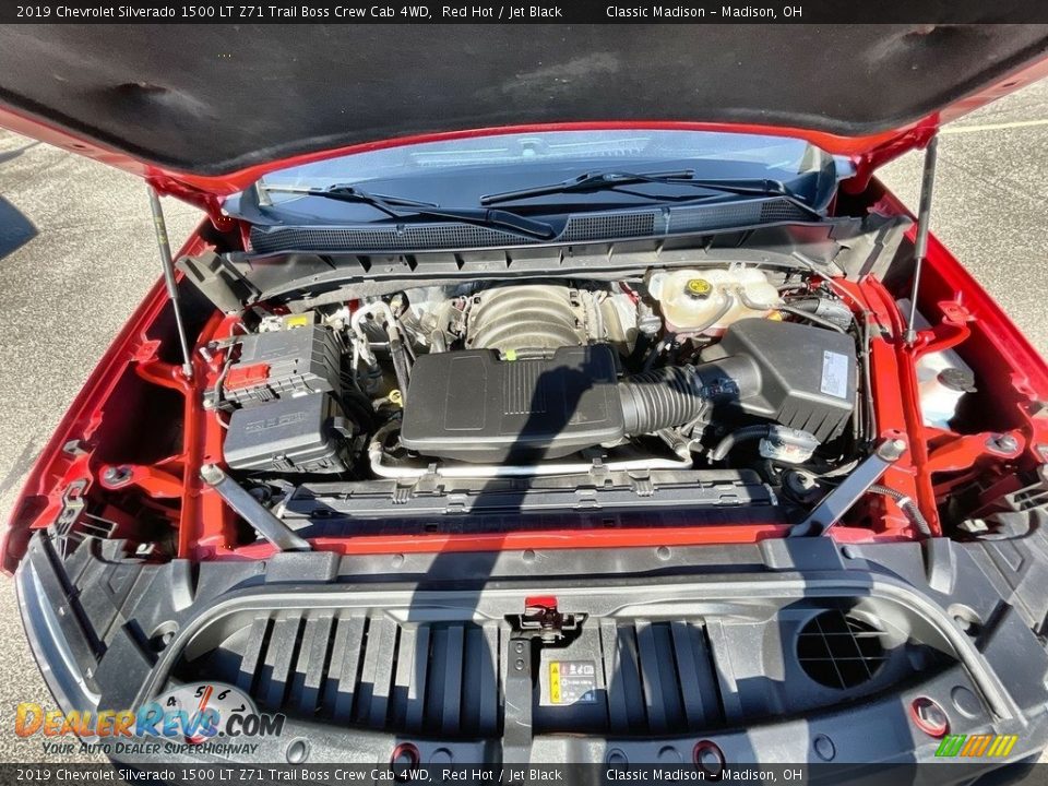 2019 Chevrolet Silverado 1500 LT Z71 Trail Boss Crew Cab 4WD Red Hot / Jet Black Photo #15
