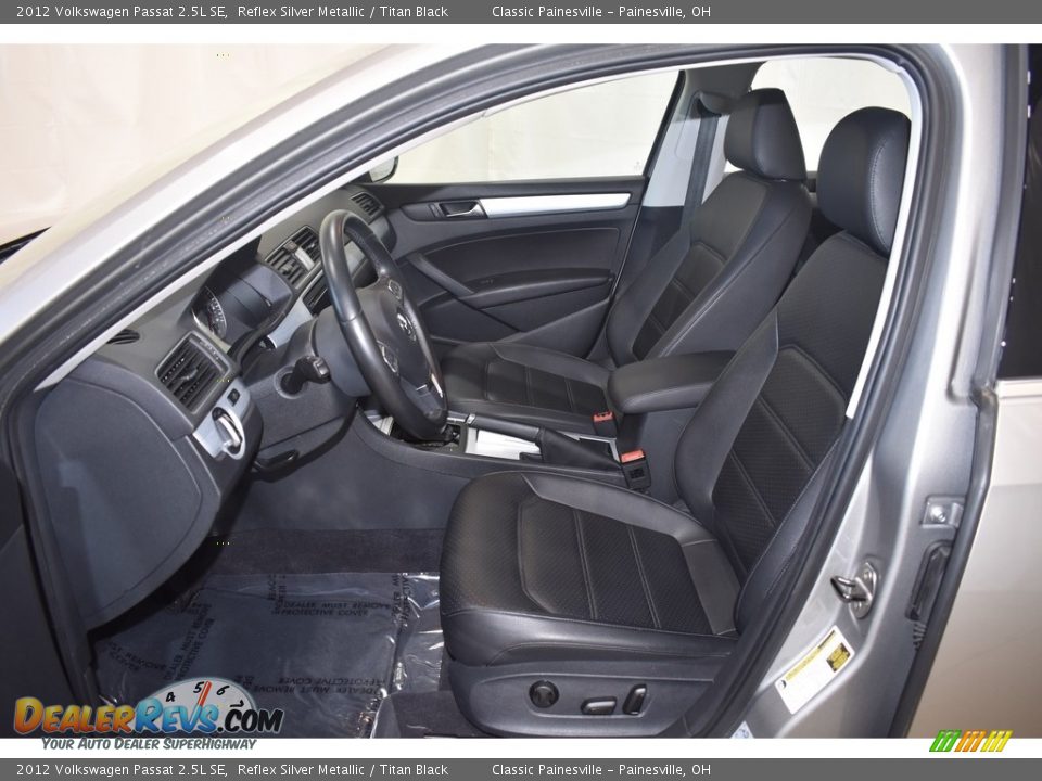 2012 Volkswagen Passat 2.5L SE Reflex Silver Metallic / Titan Black Photo #7