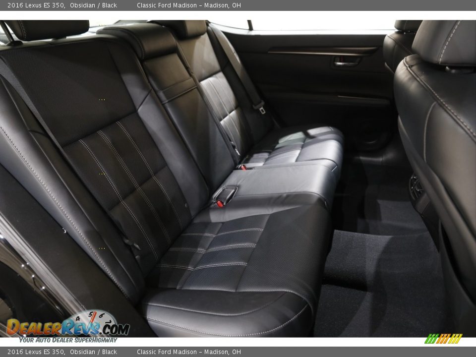 Rear Seat of 2016 Lexus ES 350 Photo #18