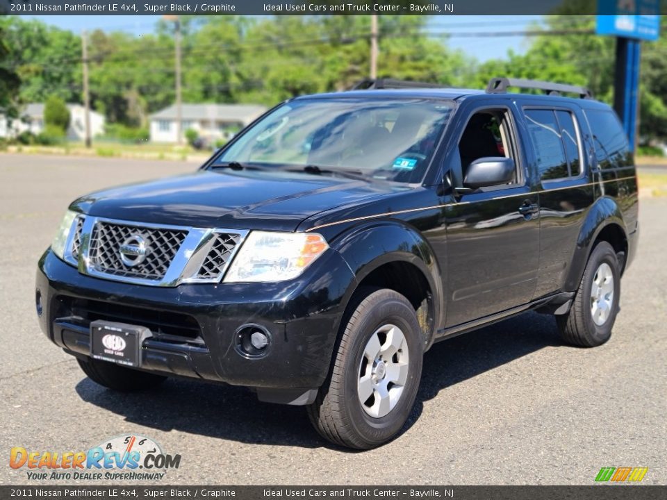 2011 Nissan Pathfinder LE 4x4 Super Black / Graphite Photo #1