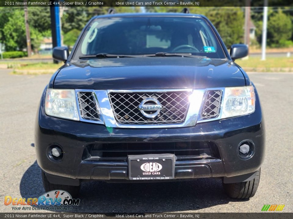 2011 Nissan Pathfinder LE 4x4 Super Black / Graphite Photo #8