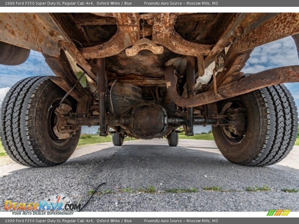 Undercarriage of 1999 Ford F350 Super Duty XL Regular Cab 4x4 Photo #13