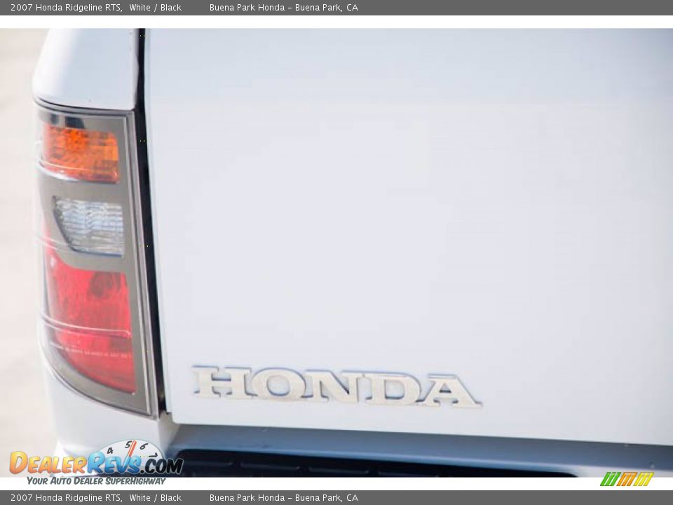 2007 Honda Ridgeline RTS White / Black Photo #10