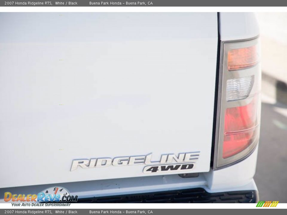 2007 Honda Ridgeline RTS White / Black Photo #11