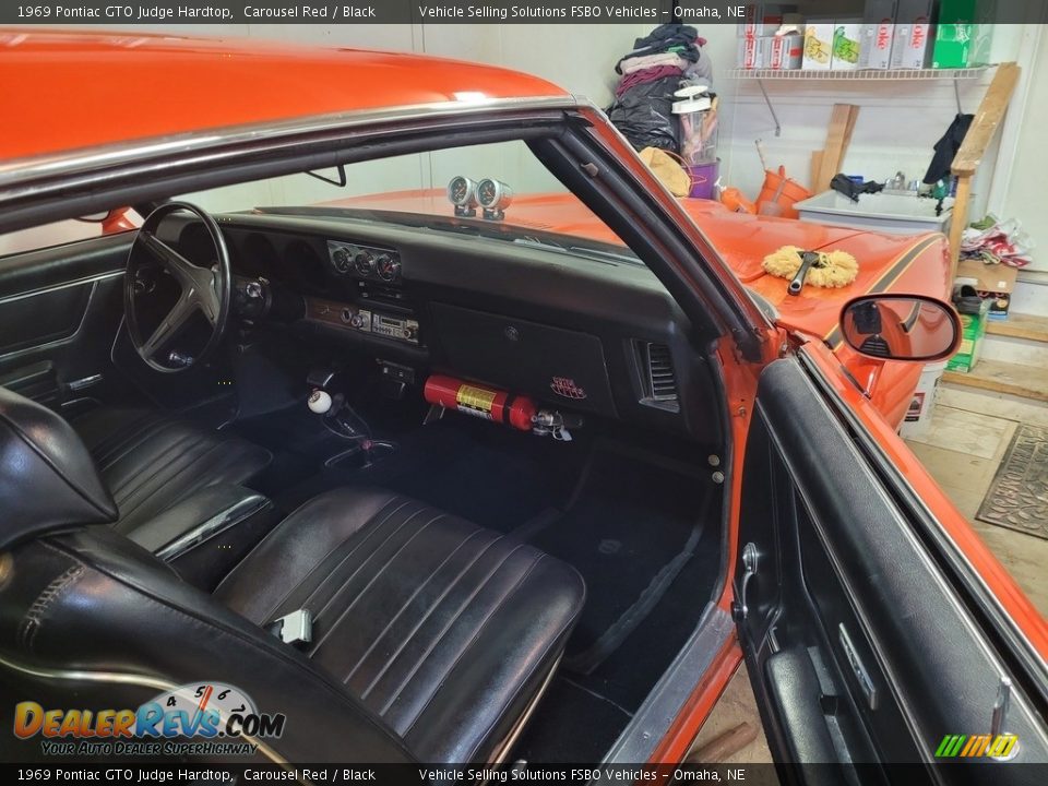 Front Seat of 1969 Pontiac GTO Judge Hardtop Photo #3