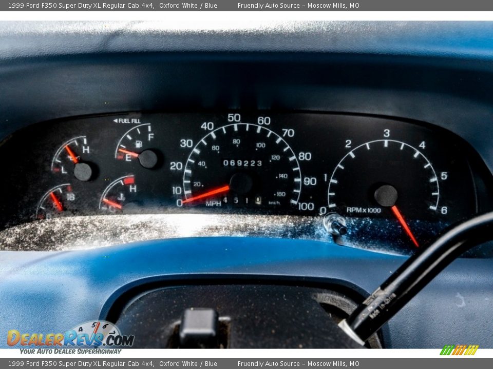 1999 Ford F350 Super Duty XL Regular Cab 4x4 Gauges Photo #32