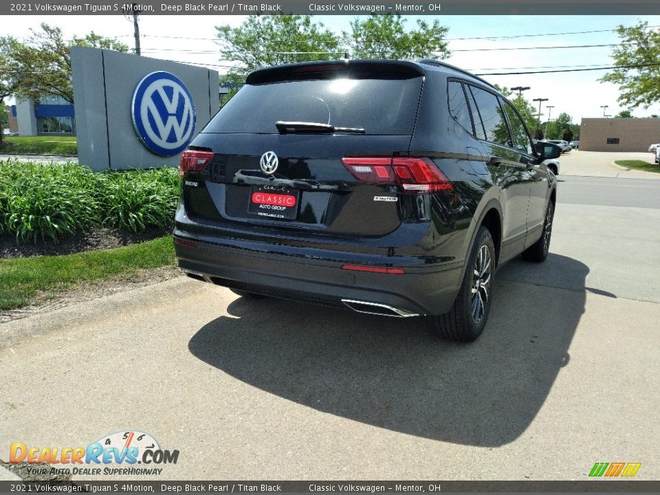 2021 Volkswagen Tiguan S 4Motion Deep Black Pearl / Titan Black Photo #2