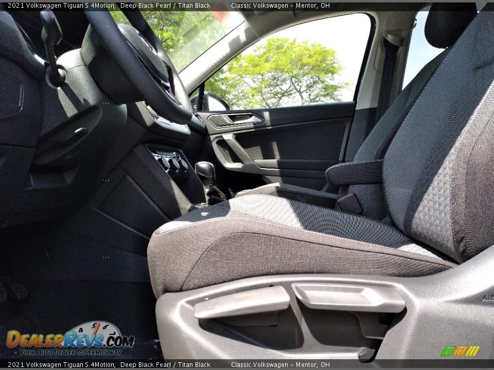 2021 Volkswagen Tiguan S 4Motion Deep Black Pearl / Titan Black Photo #3