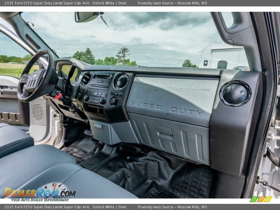 2015 Ford F250 Super Duty Lariat Super Cab 4x4 Oxford White / Steel Photo #31