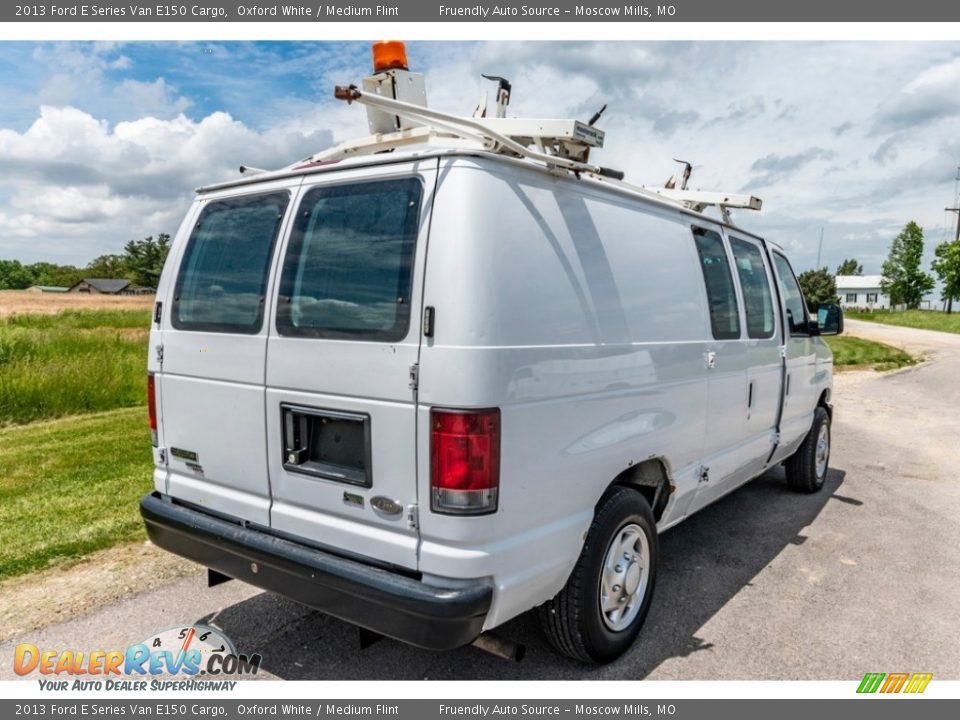 2013 Ford E Series Van E150 Cargo Oxford White / Medium Flint Photo #4