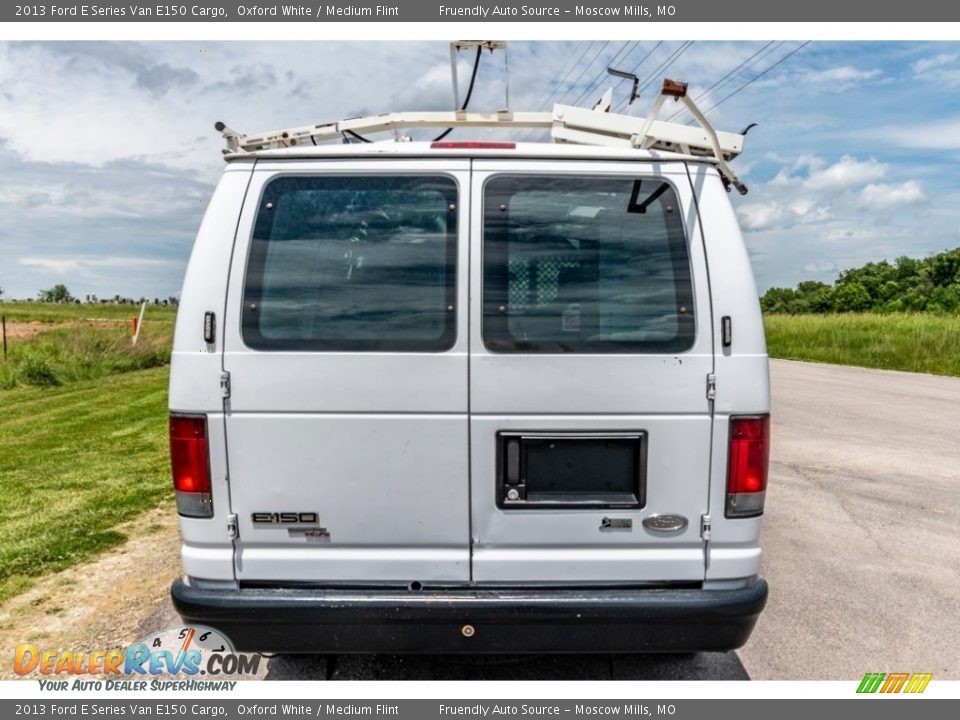 2013 Ford E Series Van E150 Cargo Oxford White / Medium Flint Photo #5