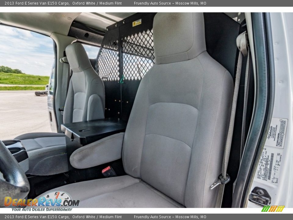 2013 Ford E Series Van E150 Cargo Oxford White / Medium Flint Photo #18