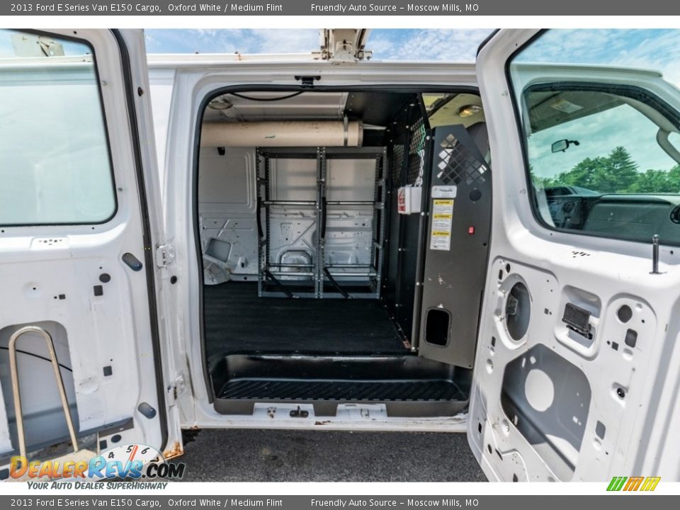 2013 Ford E Series Van E150 Cargo Oxford White / Medium Flint Photo #26